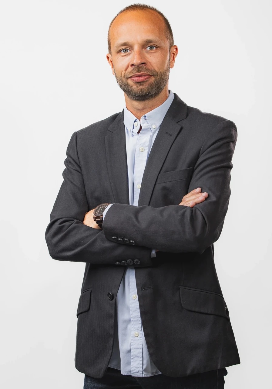 GUSTAVO TEIXEIRA