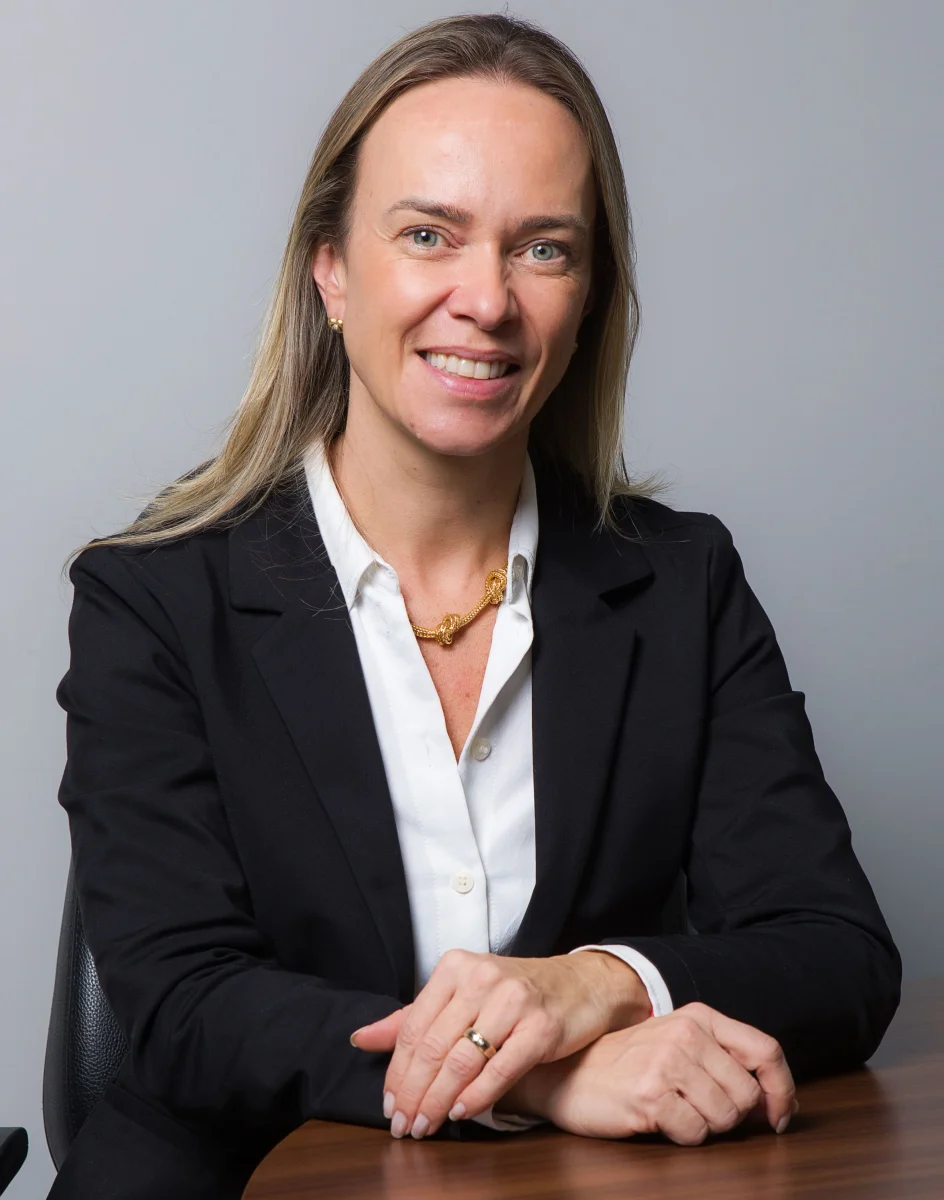 ANA CAROLINA SCHWARZ KRÜGER