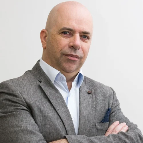 Luc Pinheiro